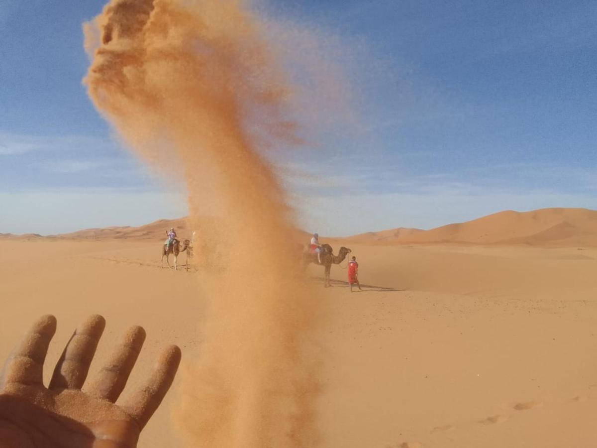 Camp Familia Erg Chebbi Hotel Merzuga Kültér fotó