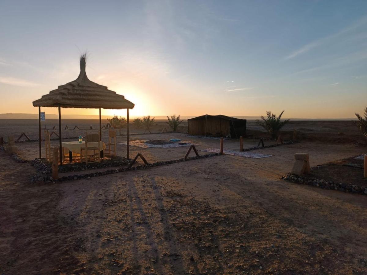 Camp Familia Erg Chebbi Hotel Merzuga Kültér fotó